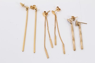 Lot 315 - Group 9ct gold earrings and one pair 14ct gold gem set studs